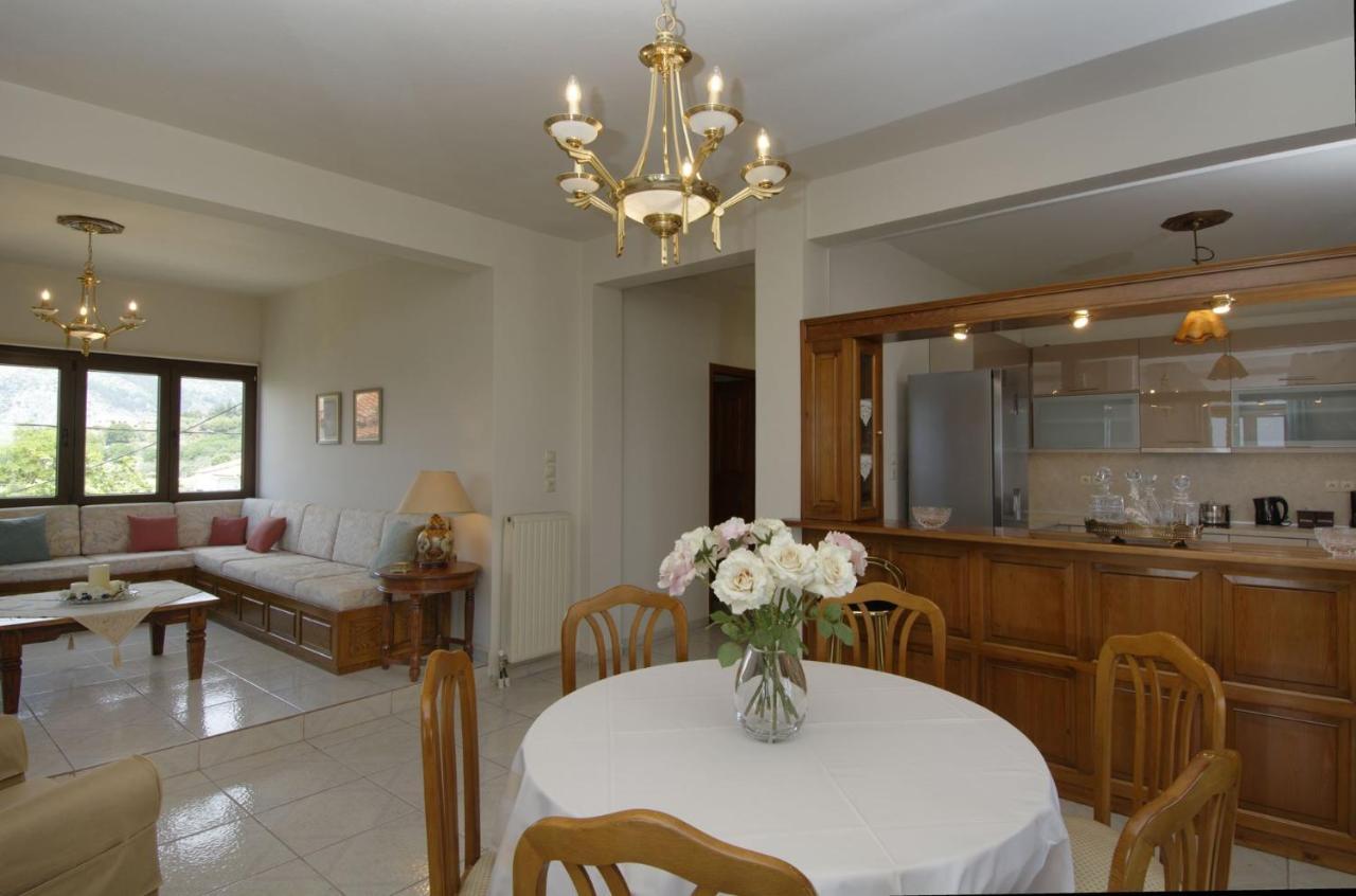 Iatrou House- Villa With Incredible View Portaria  Luaran gambar